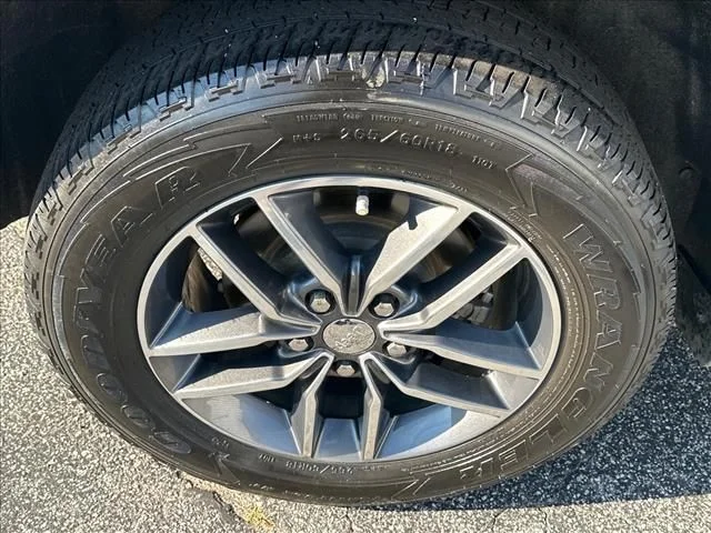 Used 2017 Blue Jeep Limited image 38
