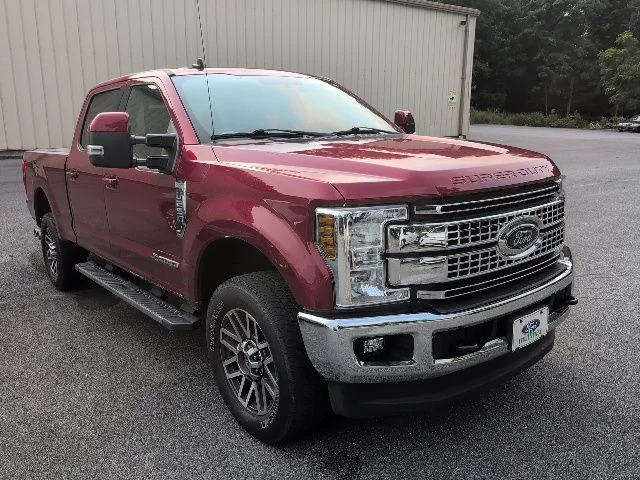 Used 2019 Red Ford Lariat image 1