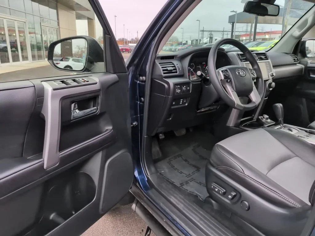 Used 2022 Blue Toyota SR5 Premium image 11