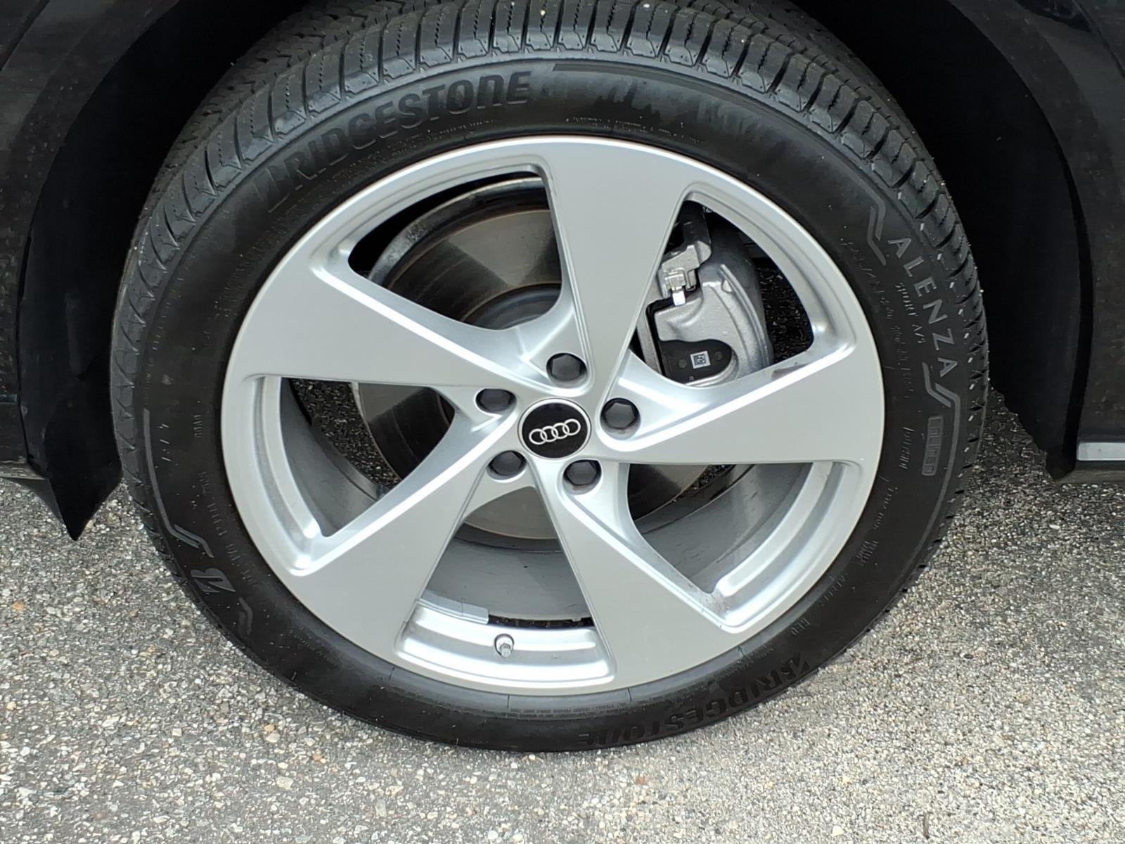Used 2025 Mythos Black Metallic Audi Premium Plus image 4