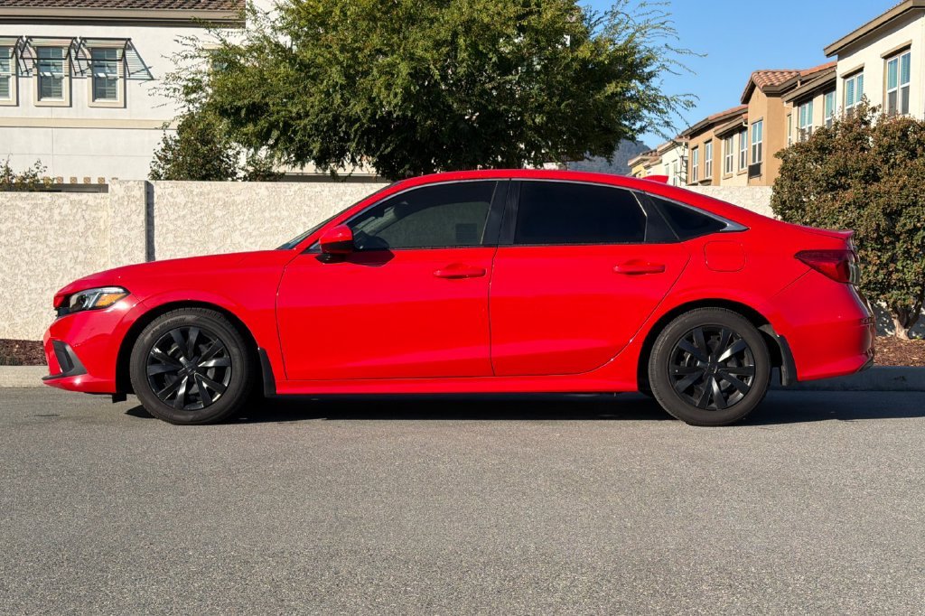 Used 2024 Rallye Red Honda LX image 7