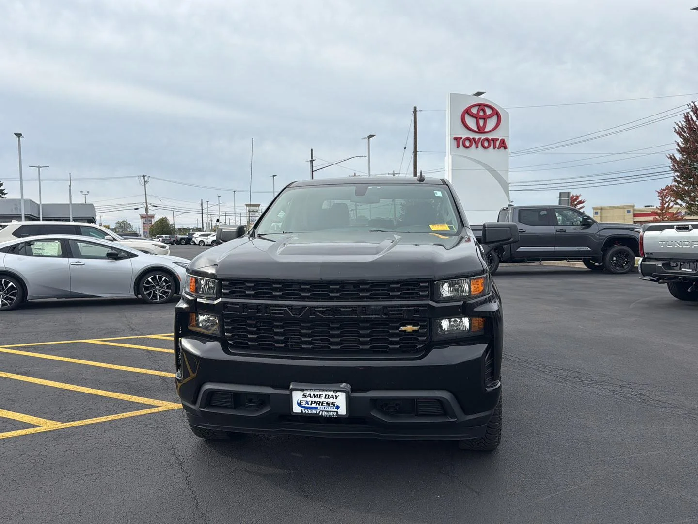 Used 2020 Black Chevrolet Custom image 8