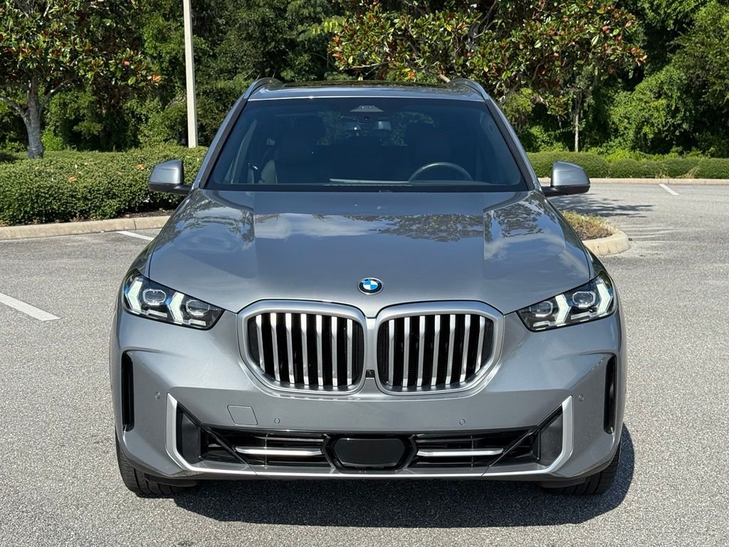 Used 2024 Skyscraper Grey Metallic BMW sDrive40i image 8