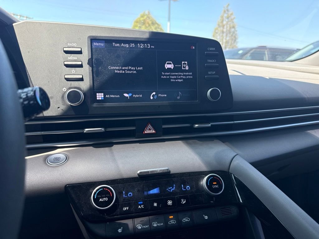Used 2021 Silver Hyundai Blue image 11