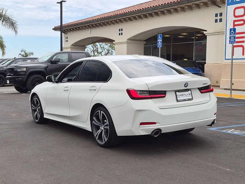 Used 2023 White BMW 330i image 7