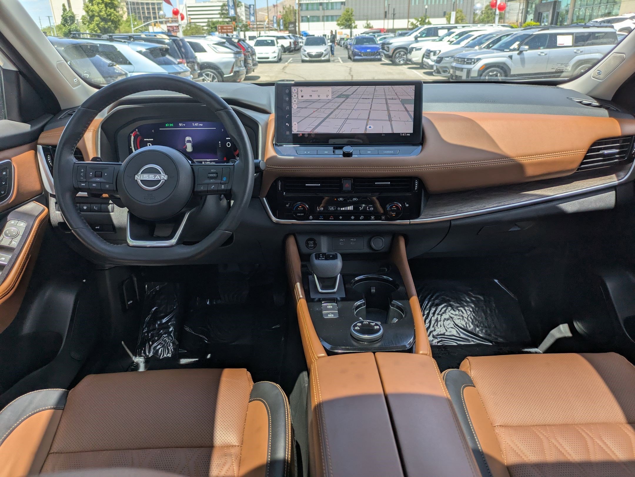 Certified Used 2024 Everest White Pearl Nissan Platinum image 27