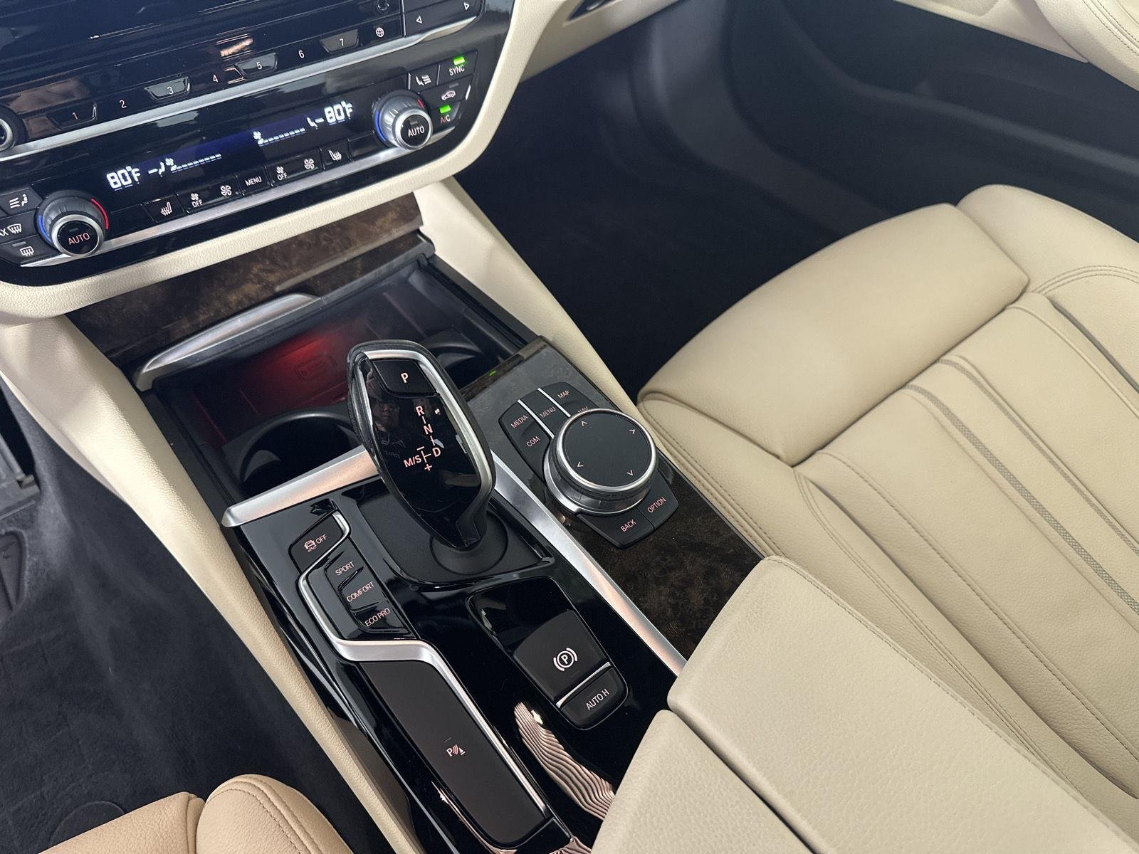 Used 2020 Imperial Blue Metallic BMW 540i xDrive image 19