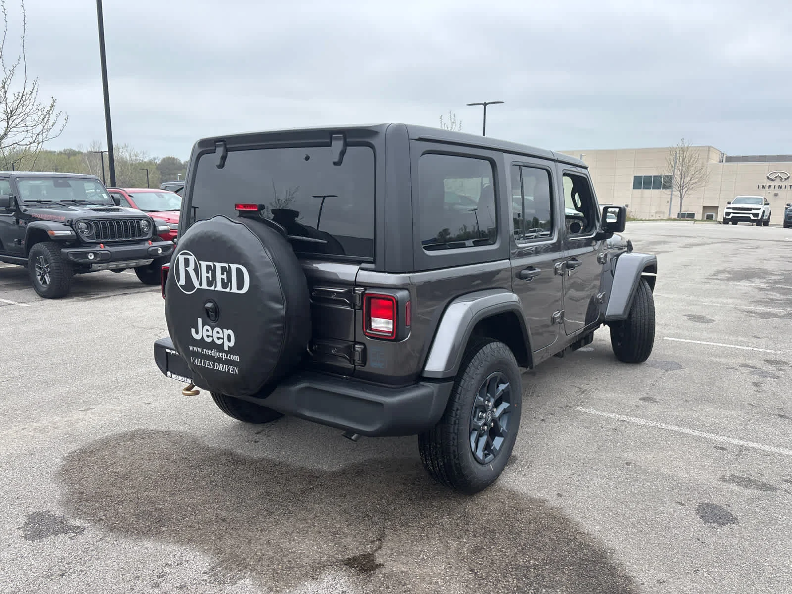 New 2026 Granite Crystal Metallic Clear-Coat Exterior Paint Jeep 85th Anniversary image 9
