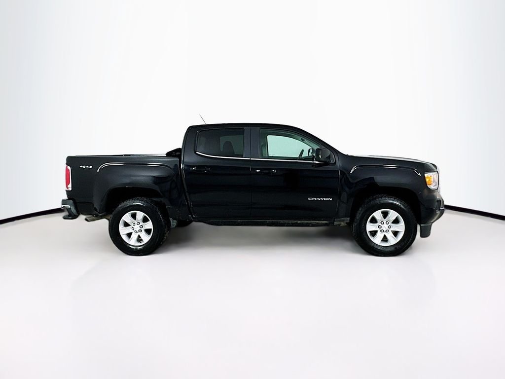 Used 2016 Onyx Black GMC SLE1 image 9