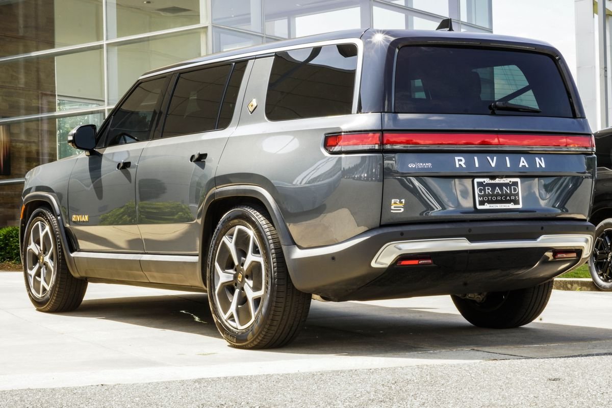 Used 2024 Gray Rivian Adventure image 10