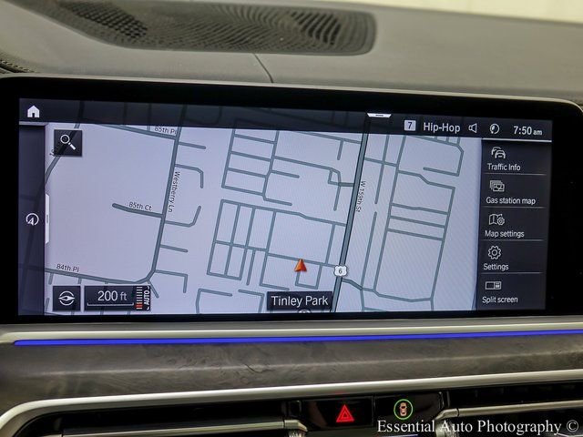 Used 2022 White BMW xDrive40i image 15