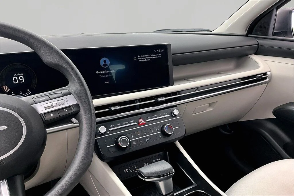 Certified Used 2025 White Pearl Hyundai SE image 6