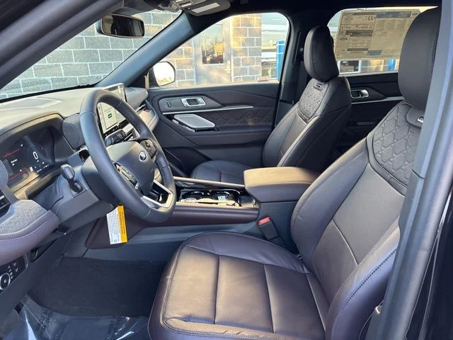 New 2026 Agate Black Metallic Ford Platinum™ image 45