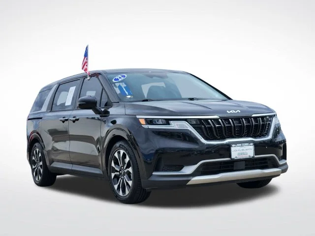 Used 2022 Black Kia EX image 3
