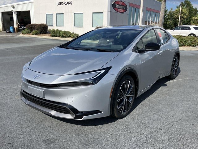 2025 Toyota Prius XLE