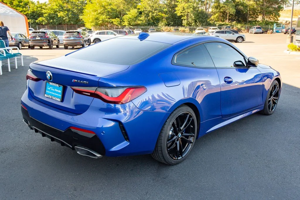 Used 2022 Blue Metallic BMW M440i xDrive image 14
