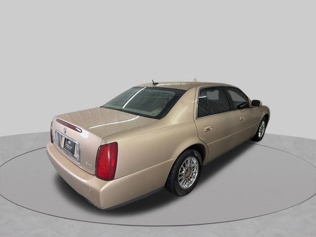 Used 2005 Light Cashmere Cadillac DHS image 5