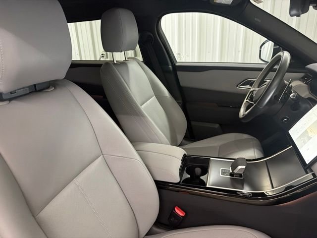 Certified Used 2024 Fuji White Land Rover Dynamic SE image 19