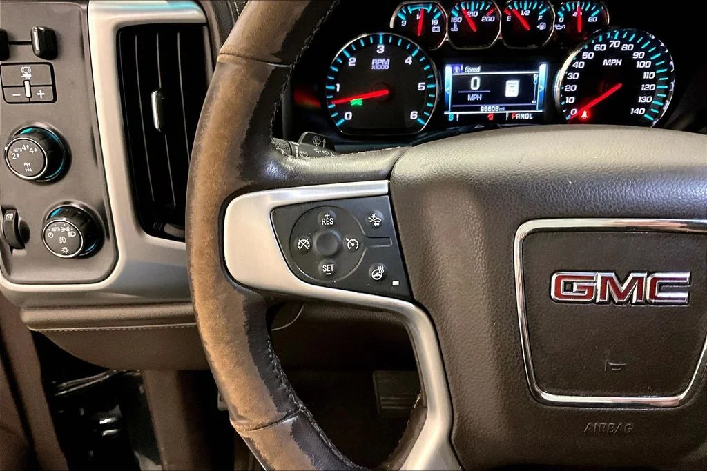 Used 2018 Gray GMC SLT image 12
