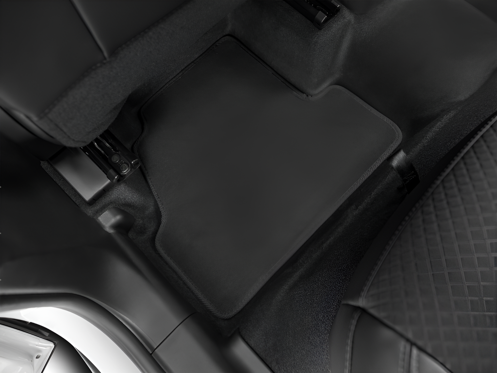 Used 2022 White Buick Preferred image 37