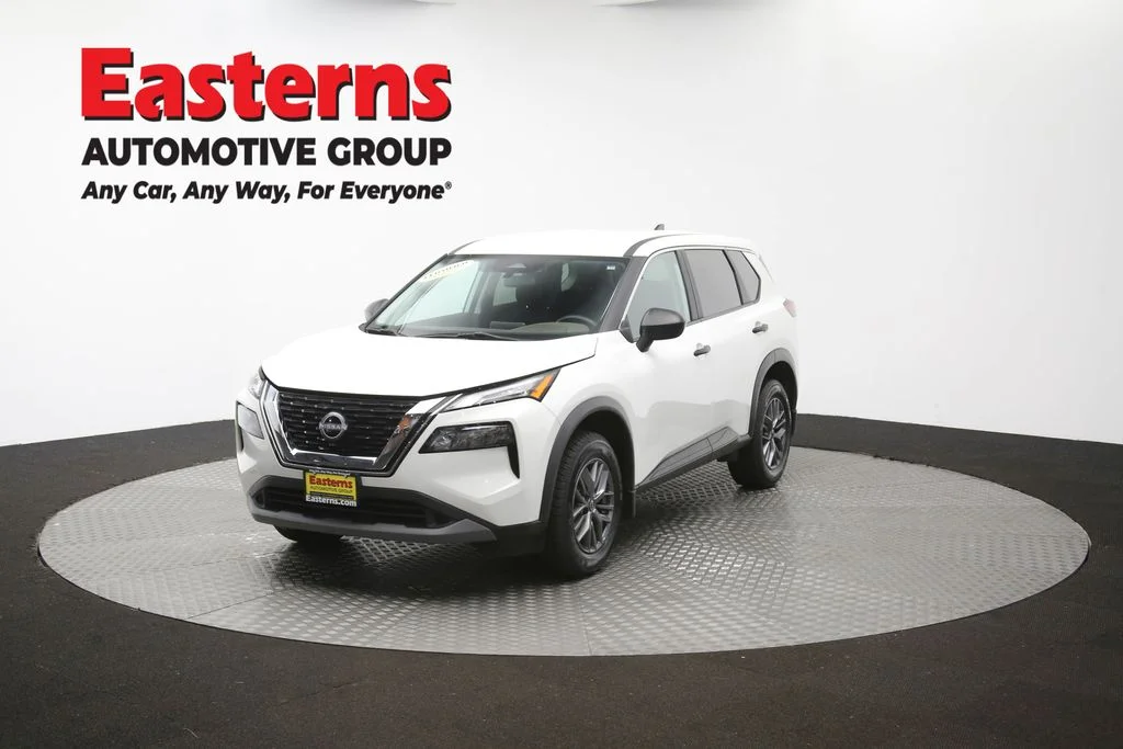 Used 2023 White Nissan S image 56