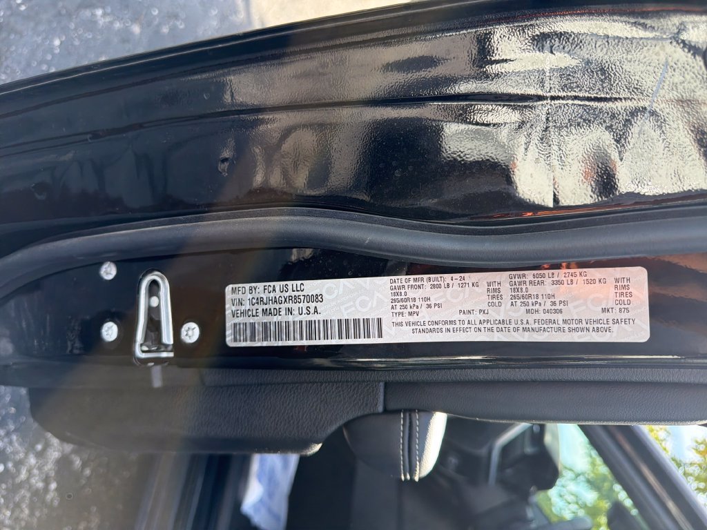 Used 2024 Black Jeep Laredo X image 30