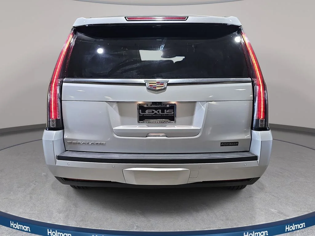 Used 2017 Silver Cadillac Luxury image 7