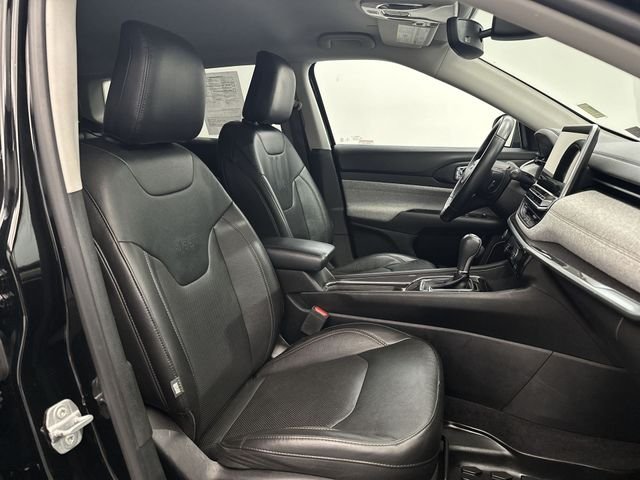 Used 2022 Black Jeep Latitude Lux image 28