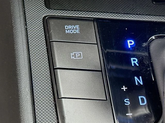 Certified Pre-Owned 2025 Hyundai Elantra SEL Sport