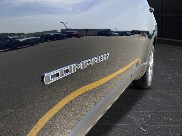 2025 Jeep Compass Latitude - Photo 36