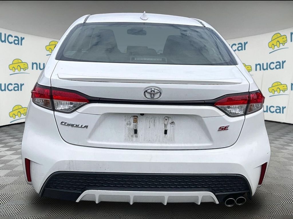 Used 2020 White Toyota SE image 3