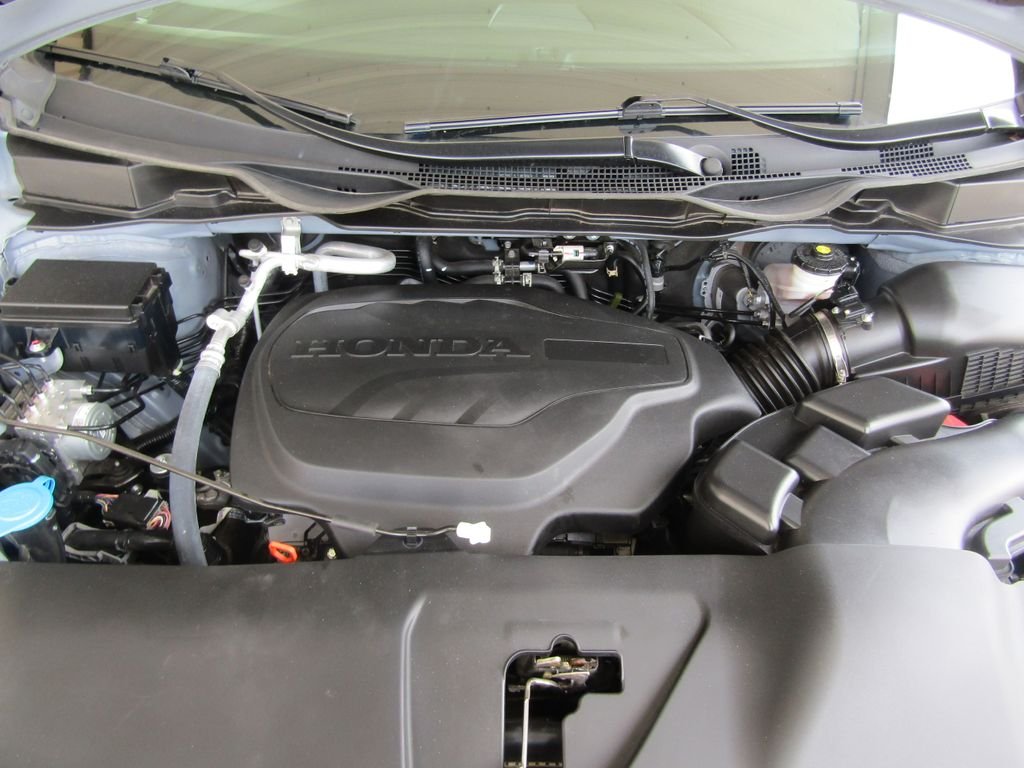 Used 2025 Gray Honda Sport-L image 31