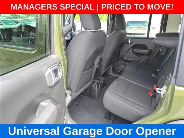 Used 2022 Green Jeep Unlimited Sport S image 16