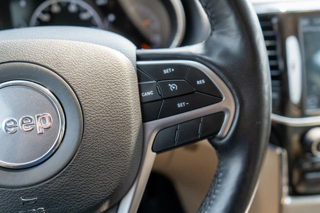 Used 2021 White Jeep Limited image 27