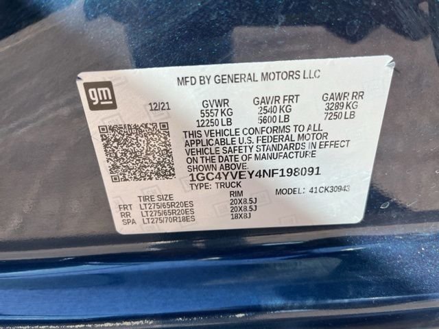 Used 2022 Blue Chevrolet High Country image 35
