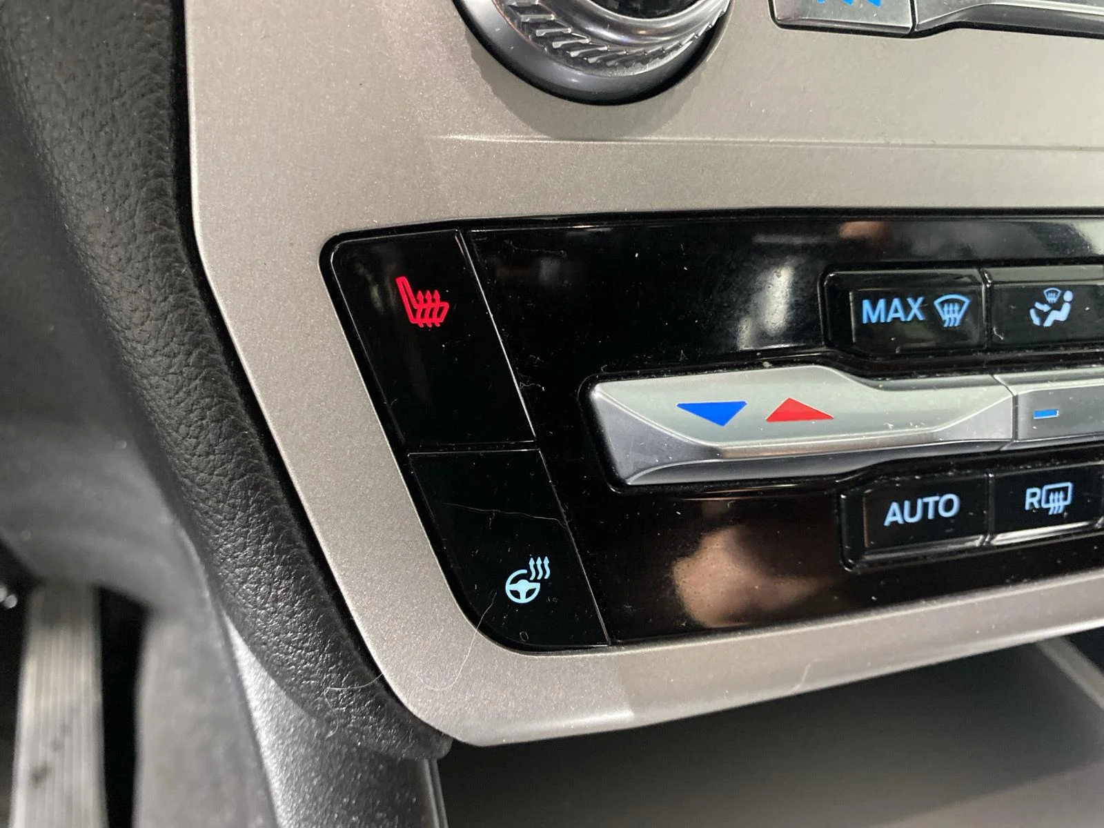 Used 2024 Agate Black Ford XLT image 23