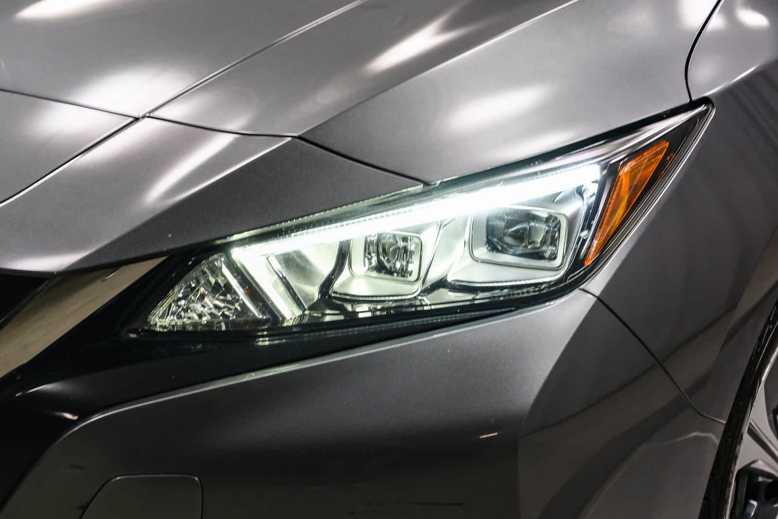 Used 2020 Gun Metallic Nissan SV image 11
