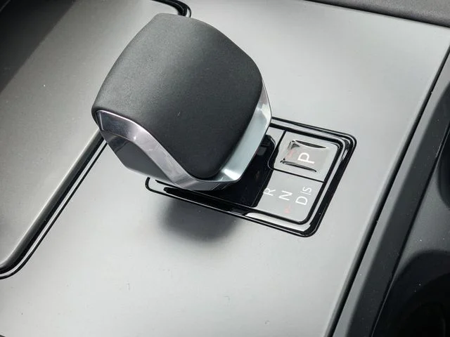2025 Land Rover Discovery Sport Dynamic SE - Photo 13