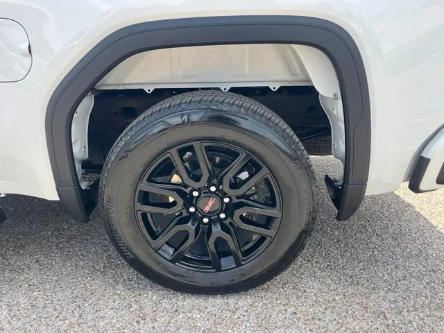 Used 2025 Summit White GMC Elevation image 9