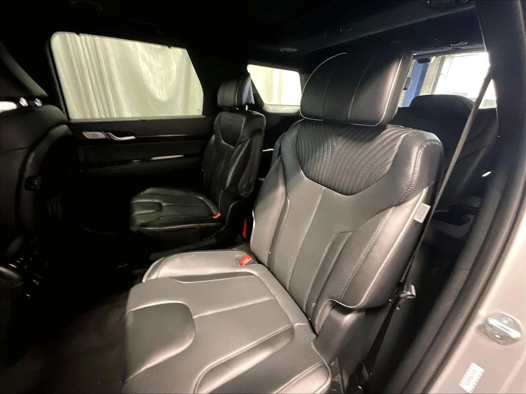 Used 2024 Silver Hyundai Calligraphy image 15