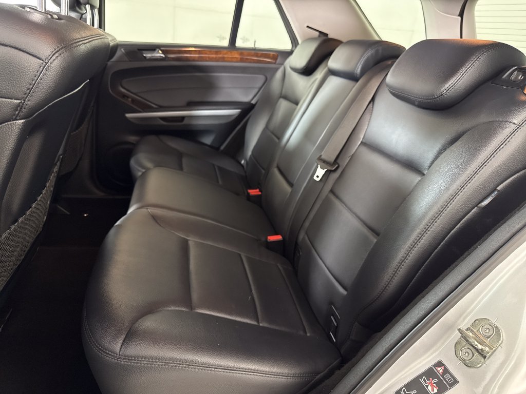 2010 Mercedes-Benz M-Class ML350 - Photo 12