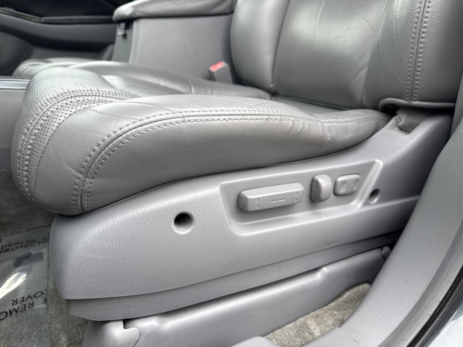 Used 2006 Steel Blue Metallic Acura Touring RES w/Navi image 18
