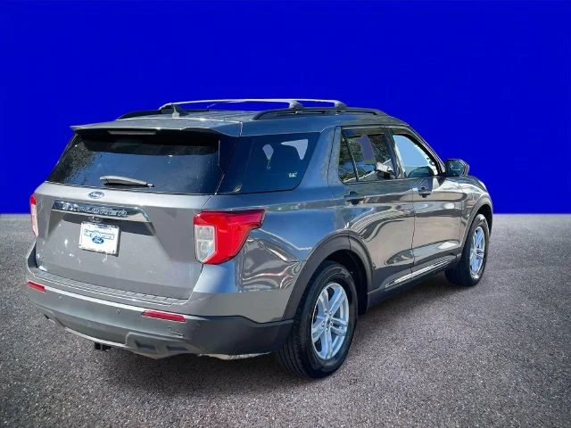 Used 2023 Gray Metallic Ford XLT image 3