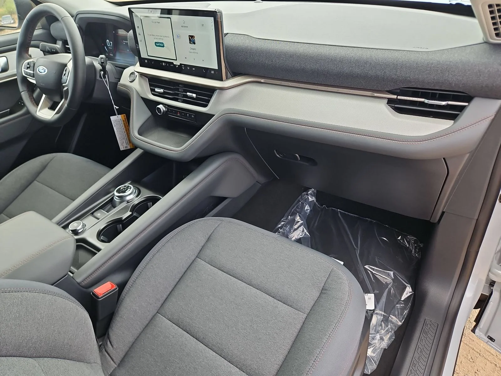 New 2026 Space White Metallic Ford Active image 26
