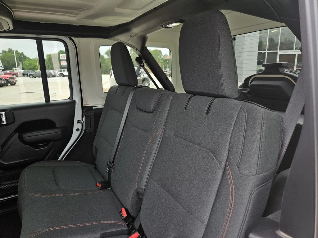Used 2026 White Jeep Rubicon image 32