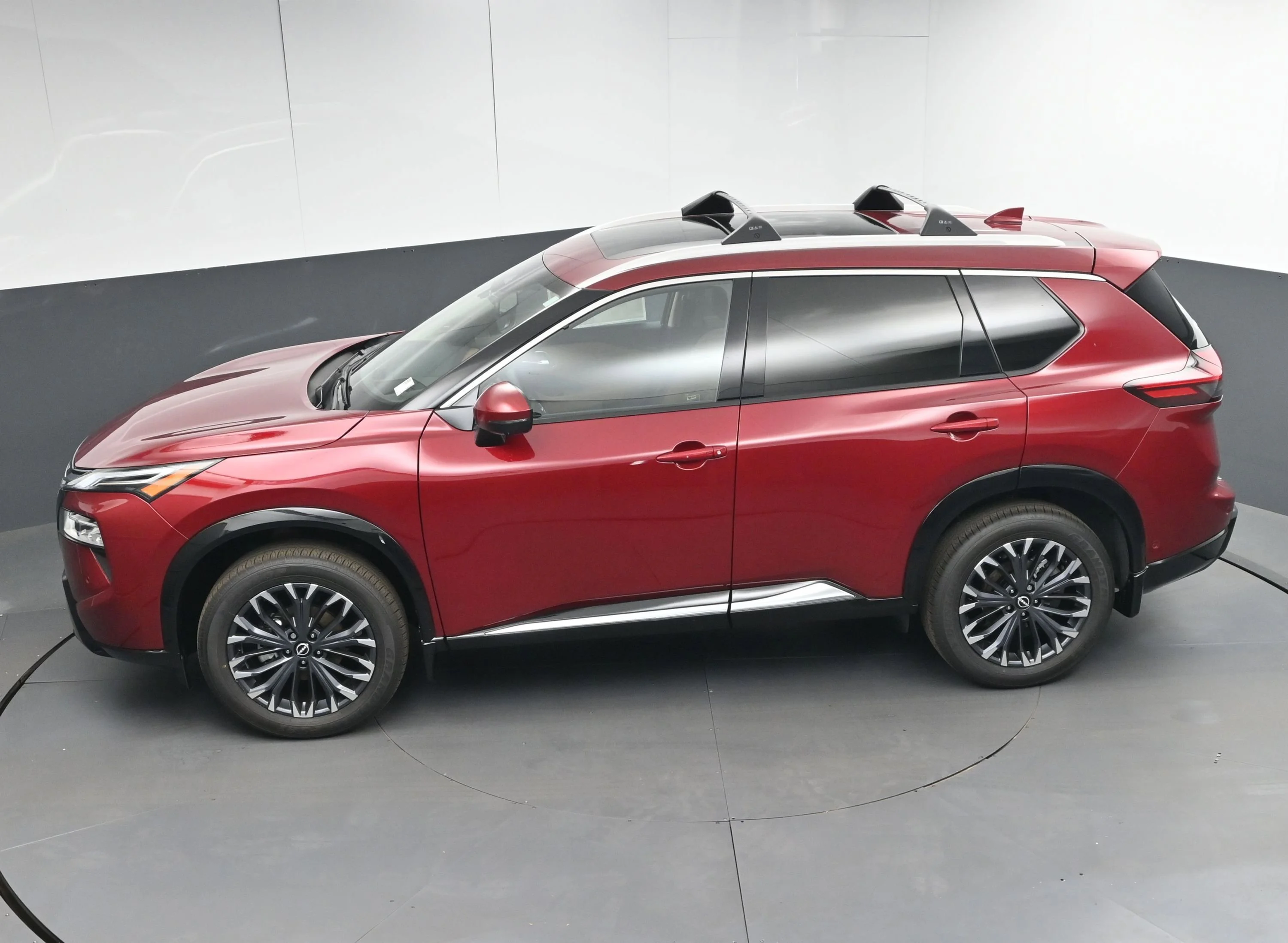 New 2026 Scarlet Ember Tintcoat Nissan Platinum image 40