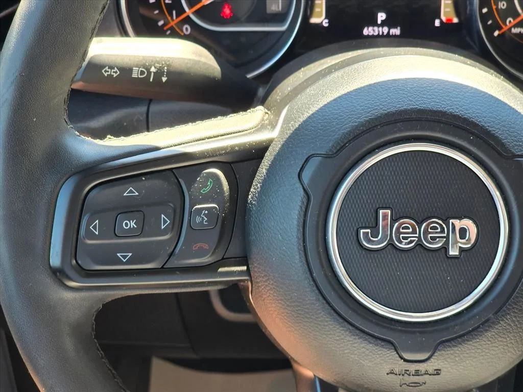 Used 2023 Silver Jeep Sport image 13