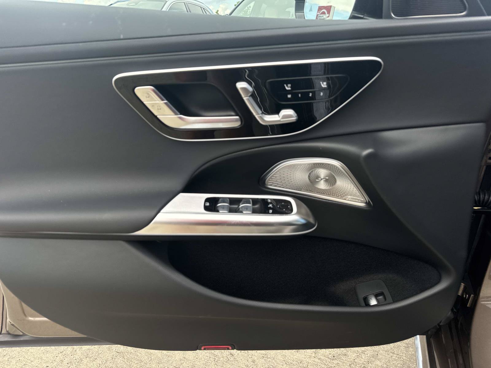 New 2027 Black Mercedes-Benz E 350 image 13