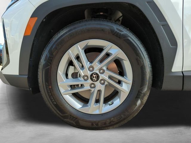 Used 2026 White Hyundai SE image 22