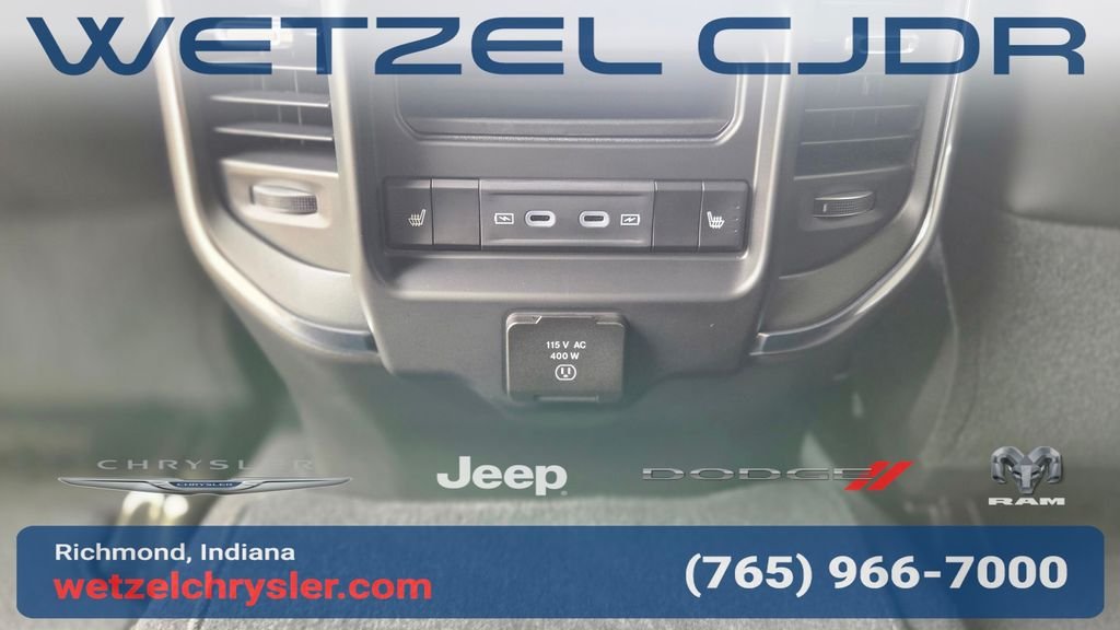 New 2026 Granite Crystal Metallic Clear-Coat Exterior Paint RAM Laramie image 32